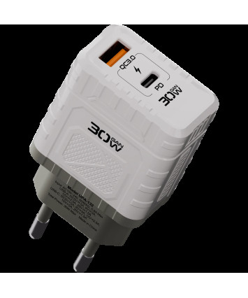 Универсальное СЗУ Defender UPA-132 (1 USB-C, 1 USB-A, 30W), белый