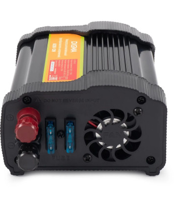 Автомобильный инвертор Digma AI200-12W 200Вт